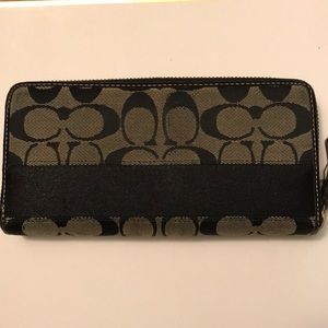 Coach wallet
